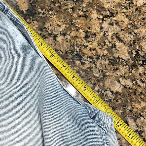 Blank NYC The Fulton Roll Up Midrise Shorts NWT Light Wash - Picture 9 of 9